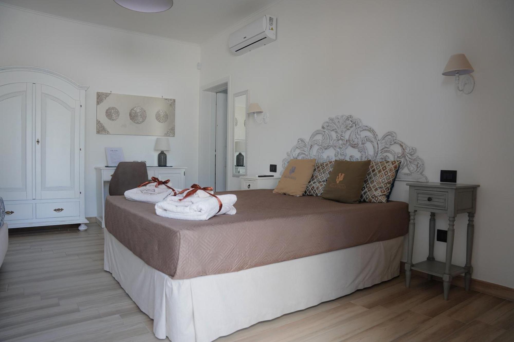 B&B Villa Gallo Torre Squillace Eksteriør billede